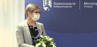 Inrikesminister Krista Mikkonen